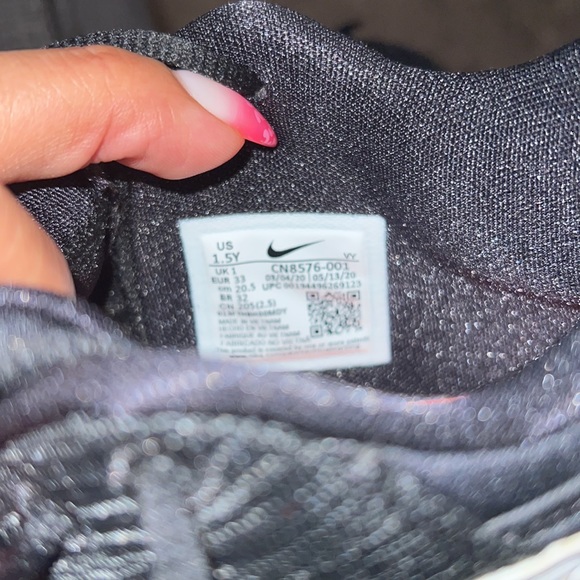 Giannis Nike shoes - Picture 7 of 7